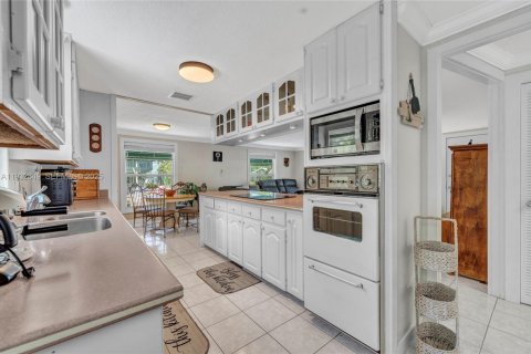 Снять в аренду квартиру в Ки-Ларго, Флорида 2 спальни, 100.33м2, № 1991768 - фото 4