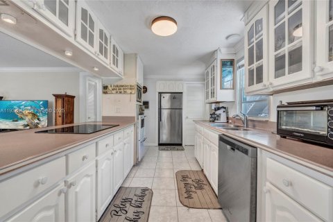 Снять в аренду квартиру в Ки-Ларго, Флорида 2 спальни, 100.33м2, № 1991768 - фото 3