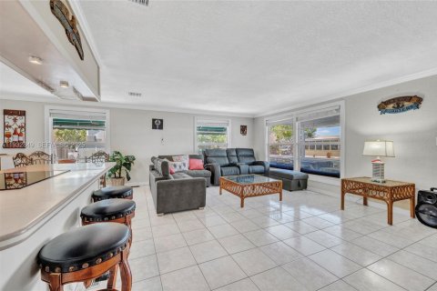 Снять в аренду квартиру в Ки-Ларго, Флорида 2 спальни, 100.33м2, № 1991768 - фото 12