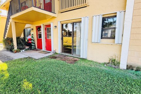 Купить кондоминиум в Корал-Спрингс, Флорида 2 спальни, 74.32м2, № 1997430 - фото 3