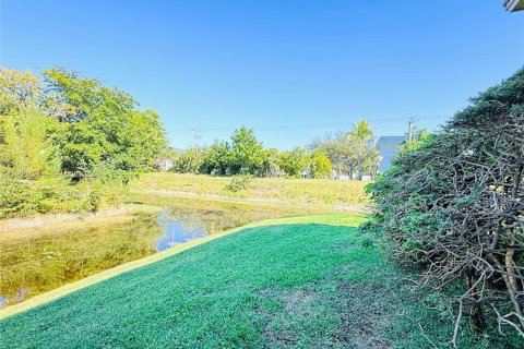 Купить кондоминиум в Корал-Спрингс, Флорида 2 спальни, 74.32м2, № 1997430 - фото 18