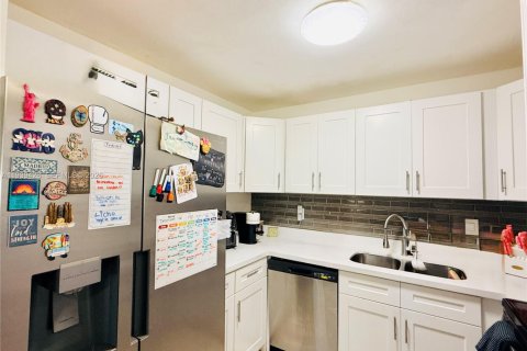 Купить кондоминиум в Корал-Спрингс, Флорида 2 спальни, 74.32м2, № 1997430 - фото 10