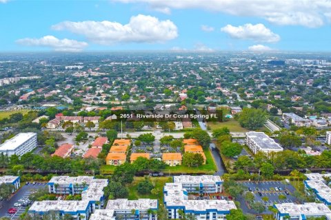 Купить кондоминиум в Корал-Спрингс, Флорида 2 спальни, 74.32м2, № 1997430 - фото 28