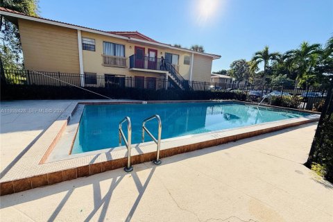 Купить кондоминиум в Корал-Спрингс, Флорида 2 спальни, 74.32м2, № 1997430 - фото 23