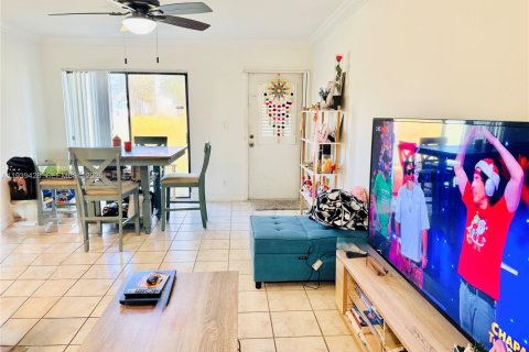 Купить кондоминиум в Корал-Спрингс, Флорида 2 спальни, 74.32м2, № 1997430 - фото 5