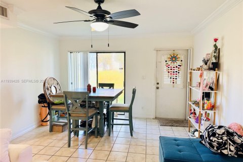 Купить кондоминиум в Корал-Спрингс, Флорида 2 спальни, 74.32м2, № 1997430 - фото 7