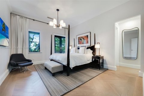 Купить таунхаус в Корал-Гейблс, Флорида 4 спальни, 379.04м2, № 2008926 - фото 16