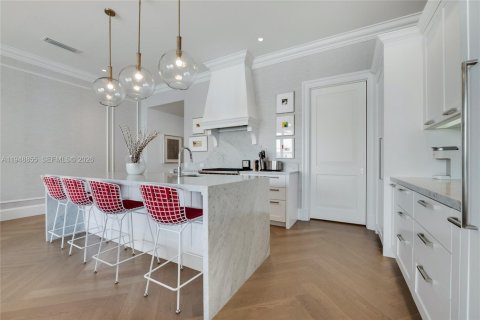 Купить таунхаус в Корал-Гейблс, Флорида 4 спальни, 379.04м2, № 2008926 - фото 12