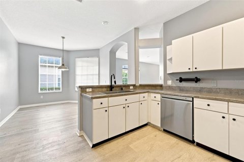 Villa ou maison à vendre à Tampa, Floride: 2 chambres, 144.18 m2 № 2348194 - photo 17
