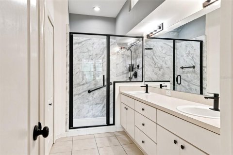 Villa ou maison à vendre à Tampa, Floride: 2 chambres, 144.18 m2 № 2348194 - photo 26
