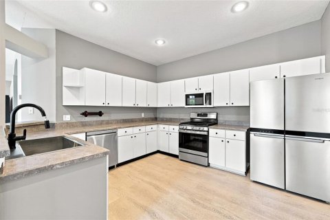 Villa ou maison à vendre à Tampa, Floride: 2 chambres, 144.18 m2 № 2348194 - photo 13