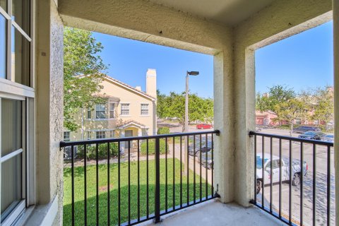 Condo in Port St. Lucie, Florida, 2 bedrooms № 2260938 - photo 28