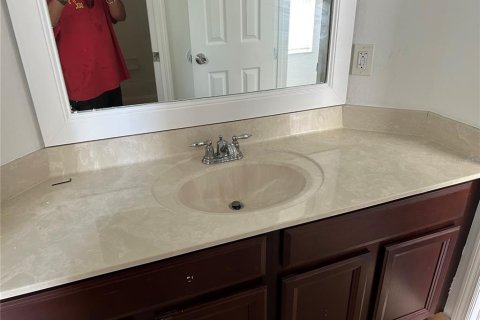 House in Kissimmee, Florida 5 bedrooms, 251.67 sq.m. № 1836953 - photo 8