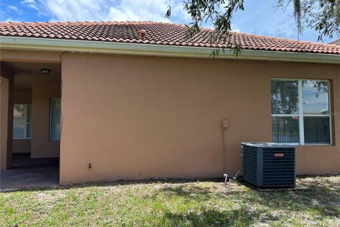 House in Kissimmee, Florida 5 bedrooms, 251.67 sq.m. № 1836953 - photo 2