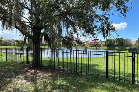 House in Kissimmee, Florida 5 bedrooms, 251.67 sq.m. № 1836953 - photo 6