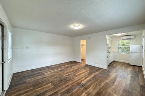 Appartement à louer à Hollywood, Floride № 1969922 - photo 1