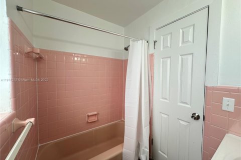 Appartement à louer à Hollywood, Floride № 1969922 - photo 17