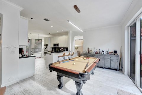 House in Cooper City, Florida 3 bedrooms, 201.13 sq.m. № 2066202 - photo 3