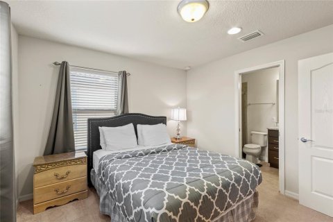 Villa ou maison à louer à Kissimmee, Floride: 5 chambres, 243.59 m2 № 1900818 - photo 19