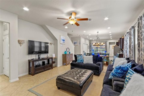 Villa ou maison à louer à Kissimmee, Floride: 5 chambres, 243.59 m2 № 1900818 - photo 8