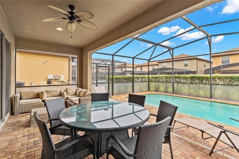 Villa ou maison à louer à Kissimmee, Floride: 5 chambres, 243.59 m2 № 1900818 - photo 4