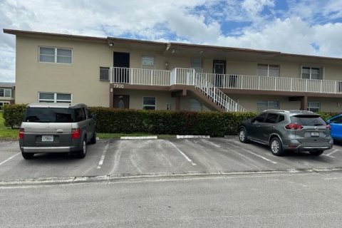 Copropriété à vendre à Margate, Floride: 2 chambres, 91.97 m2 № 2084543 - photo 15