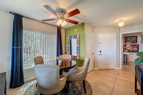 Condo in Oakland Park, Florida, 2 bedrooms  № 1886511 - photo 6