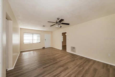 Villa ou maison à louer à Venice, Floride: 2 chambres, 104.05 m2 № 1810030 - photo 13