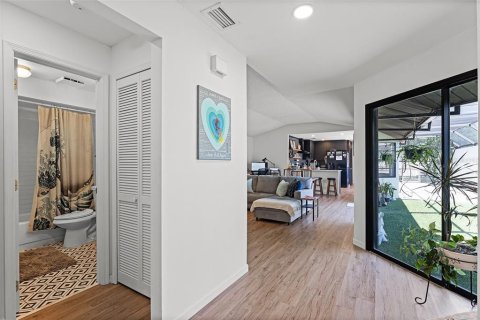 Villa ou maison à vendre à Winter Park, Floride: 2 chambres, 122.63 m2 № 1900760 - photo 5