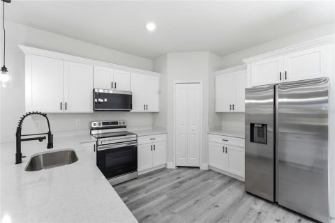 House in Citrus Springs, Florida 4 bedrooms, 170.29 sq.m. № 2234732 - photo 14
