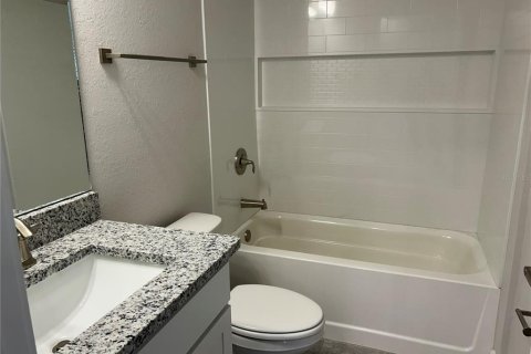 House in Venice, Florida 3 bedrooms, 143.07 sq.m. № 1252284 - photo 18