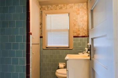 Снять в аренду квартиру в Лейк-Уэльс, Флорида 1 комната, 131.74м2, № 2198213 - фото 10