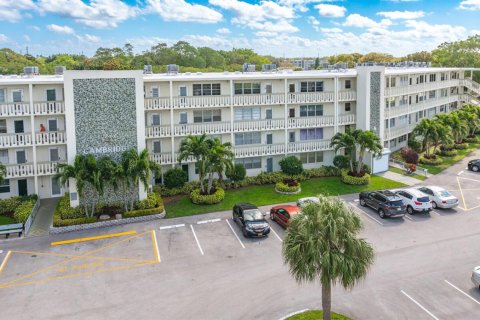 Copropriété à vendre à Deerfield Beach, Floride: 2 chambres, 76.92 m2 № 2087053 - photo 3