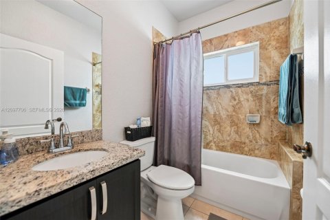 Villa ou maison à vendre à Homestead, Floride: 4 chambres, 148.36 m2 № 2399838 - photo 29