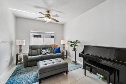 Villa ou maison à vendre à Homestead, Floride: 4 chambres, 148.36 m2 № 2399838 - photo 14