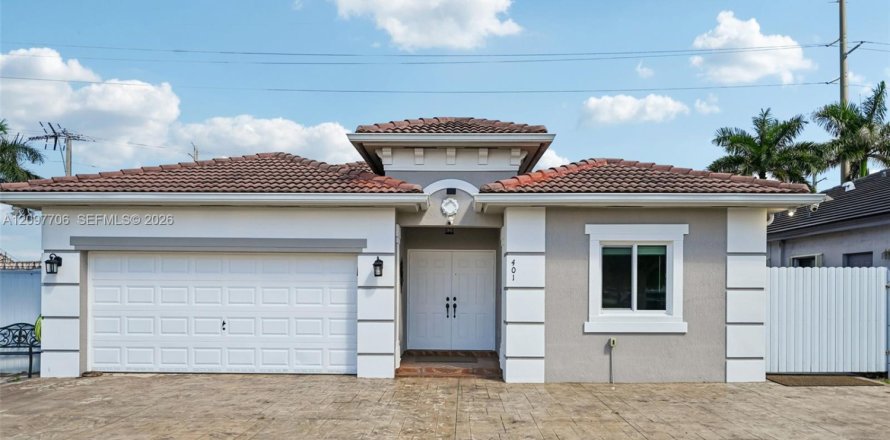 Villa ou maison à Homestead, Floride 4 chambres, 148.36 m2 № 2399838