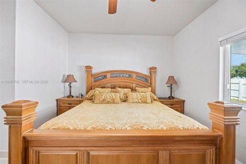 Villa ou maison à vendre à Homestead, Floride: 4 chambres, 148.36 m2 № 2399838 - photo 21