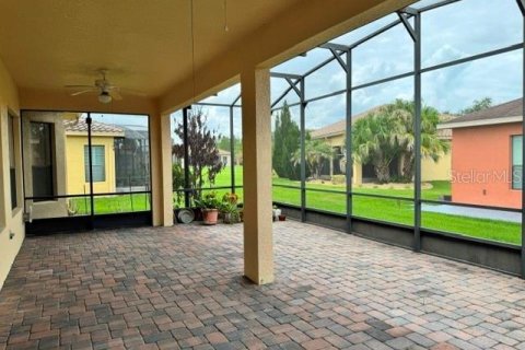 Casa en venta en Poinciana, Florida, 2 dormitorios, 179.77 m2 № 2314212 - foto 17