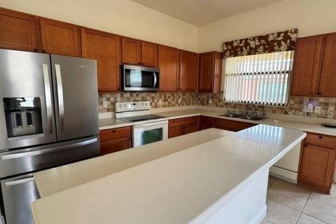 Casa en venta en Poinciana, Florida, 2 dormitorios, 179.77 m2 № 2314212 - foto 6