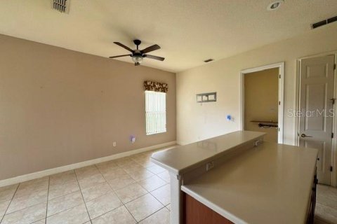 Casa en venta en Poinciana, Florida, 2 dormitorios, 179.77 m2 № 2314212 - foto 4