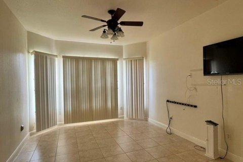 Casa en venta en Poinciana, Florida, 2 dormitorios, 179.77 m2 № 2314212 - foto 8