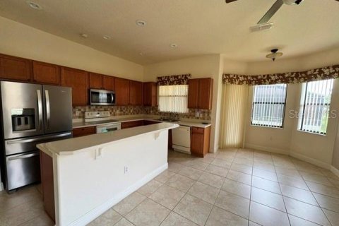 Casa en venta en Poinciana, Florida, 2 dormitorios, 179.77 m2 № 2314212 - foto 5