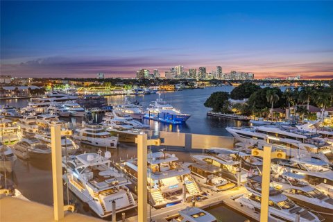 Condo in Fort Lauderdale, Florida, 3 bedrooms  № 2081900 - photo 4
