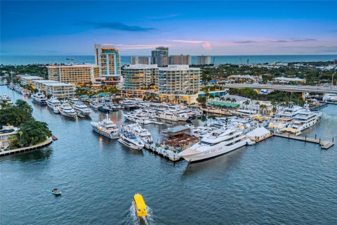 Condo in Fort Lauderdale, Florida, 3 bedrooms  № 2081900 - photo 5