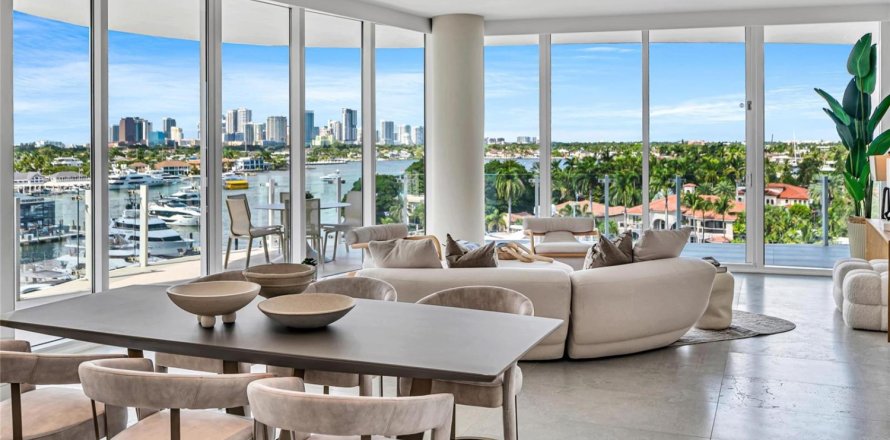 Condo in Fort Lauderdale, Florida, 3 bedrooms  № 2081900