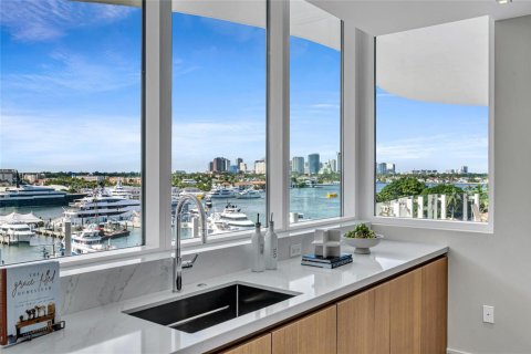 Condo in Fort Lauderdale, Florida, 3 bedrooms  № 2081900 - photo 8