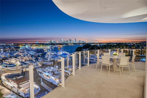 Condo in Fort Lauderdale, Florida, 3 bedrooms  № 2081900 - photo 15