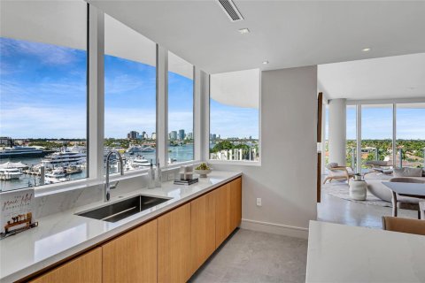 Condo in Fort Lauderdale, Florida, 3 bedrooms  № 2081900 - photo 24