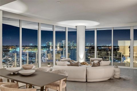 Condo in Fort Lauderdale, Florida, 3 bedrooms  № 2081900 - photo 2