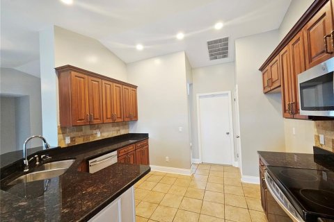 Casa en alquiler en Orlando, Florida, 3 dormitorios, 164.9 m2 № 1918133 - foto 5
